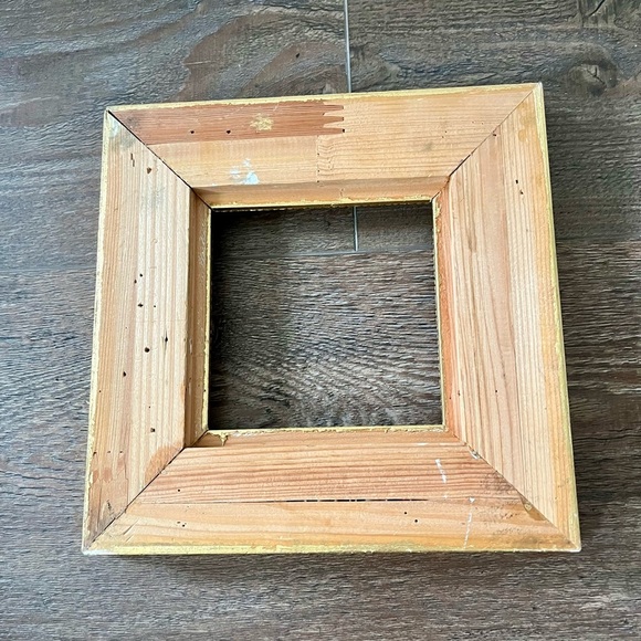 Elegant Gold Ornate Picture Frame 10/10 inches - Picture 7 of 9